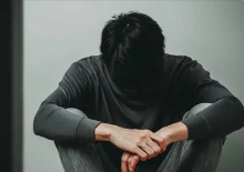 你们有过吗？那种瞒着所有人自己承受的各种委屈，晚上躲在被子里哭的泣不成声！